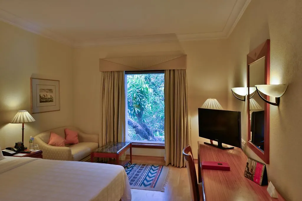 فندق تريدنت كوشين Kochi 5*,  الهند